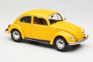 Volkswagen Beetle 1200 Amarelo Minichamps 1:18 150057106 Metal - imagem 6 de 8