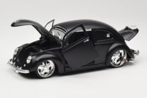 Volkswagen Beetle Type 1 Preto Maisto 1:18 31018 Metal - imagem 2 de 8