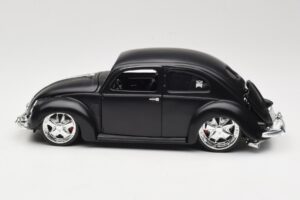 Volkswagen Beetle Type 1 Preto Maisto 1:18 31018 Metal - imagem 4 de 8