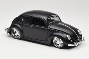 Volkswagen Beetle Type 1 Preto Maisto 1:18 31018 Metal - imagem 6 de 8