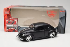Volkswagen Beetle Type 1 Preto Maisto 1:18 31018 Metal - imagem 8 de 8