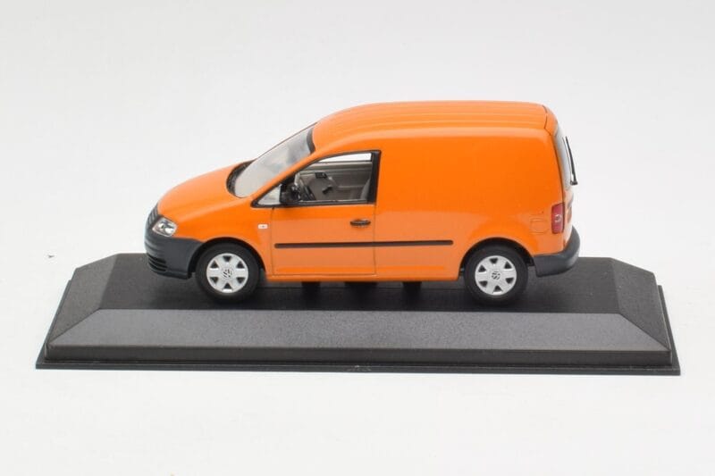 Volkswagen Caddy 2K Laranja Minichamps 1:43 CADDY005 Metal