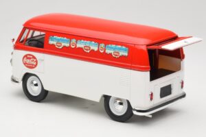 Volkswagen T1 Combi Coca-Cola Solido 1:18 9512 Metal - imagem 5 de 8