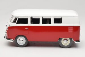 Volkswagen Combi T1 Vermelho & Branco Solido 1:18 8031 Metal - imagem 4 de 8