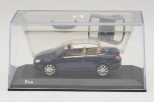 Volkswagen Eos Cabriolet Azul Minichamps 1:43 1F0099300D5Q Metal - imagem 4 de 5