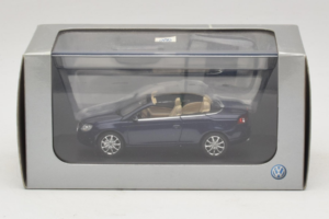 Volkswagen Eos Cabriolet Azul Minichamps 1:43 1F0099300D5Q Metal - imagem 5 de 5