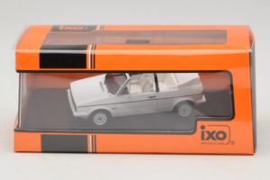 Volkswagen Golf Cabriolet Mk1 Branco IXO 1:43 CLC590N Metal - imagem 4 de 4