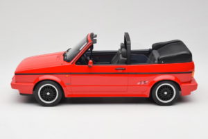 Volkswagen Golf Mk1 Cabriolet Sportline Vermelho Otto 1:12 G095 Resina - imagem 3 de 6