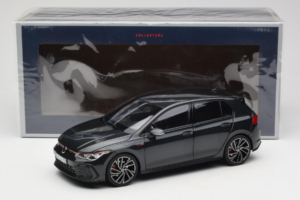 Volkswagen Golf GTI Mk8 Preto Metallic Norev 1:18 188591 Metal - imagem 8 de 8