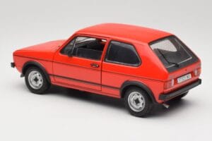 Volkswagen Golf GTI Mk1 Vermelho Solido 1:18 8166 Metal - imagem 7 de 8