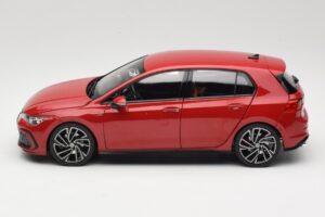 Volkswagen Golf GTI Mk8 Tornado Red Norev 1:18 188595 Metal - imagem 4 de 8