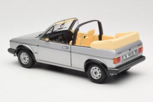Volkswagen Golf Mk1 Cabriolet Prateado Sun Star 1:18 VW004 Metal - imagem 7 de 8