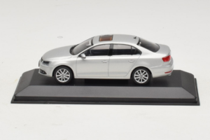 Volkswagen Jetta Mk6 Prata Minichamps 1:43 JETTA002 Metal