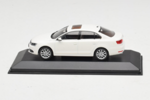 Volkswagen Jetta Mk6 Branco Minichamps 1:43 JETTA003 Metal