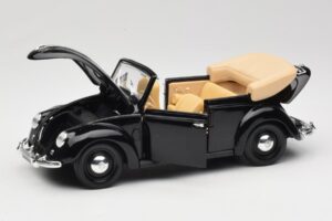 Volkswagen Carocha Cabriolet Preto Maisto 1:18 37800-M6 Metal - imagem 2 de 8