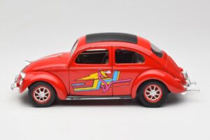 Volkswagen Carocha Vermelho Solido 1:18 8306 Metal - imagem 4 de 8