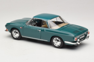 Volkswagen Karmann Ghia 1500 Verde Norev 1:18 188648 Metal - imagem 4 de 8