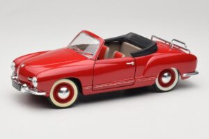 Volkswagen Karmann Ghia Cabriolet Vermelho Solido 1:18 8058 Metal