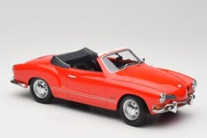 Volkswagen Karmann Ghia Cabriolet Vermelho Minichamps 1:18 155054030 Metal - imagem 4 de 6