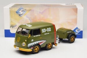 Volkswagen Kool Kombi Army Fighter Green Solido 1:18 S1810901 Metal - imagem 8 de 8