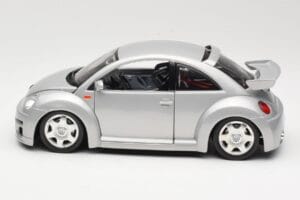 Volkswagen New Beetle RSi Prata Bburago 1:18 3306 Metal - imagem 4 de 8