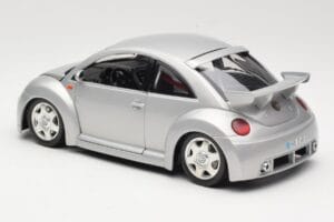 Volkswagen New Beetle RSi Prata Bburago 1:18 3306 Metal - imagem 7 de 8