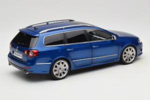 Volkswagen Passat B6 R36 Variant Azul NZG 1:18 KF044 Metal - imagem 4 de 9