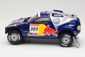Volkswagen Race Touareg #305 Volkswagen Motorsport M. Miller / R. Pitchford Dakar Rally 2009 Norev 1:18 188466 Metal - imagem 4 de 7