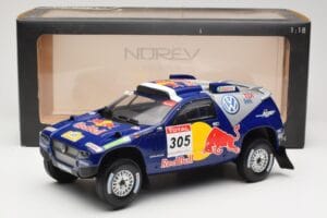 Volkswagen Race Touareg #305 Volkswagen Motorsport M. Miller / R. Pitchford Dakar Rally 2009 Norev 1:18 188466 Metal - imagem 7 de 7