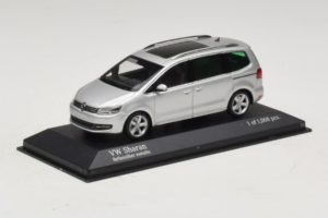 Volkswagen Sharan Prata Minichamps 1:43 400058101 Metal - imagem 2 de 5