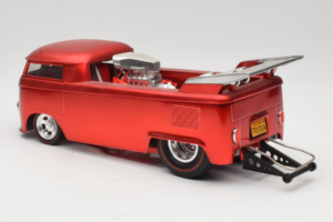 Volkswagen T1 Camionete Vermelho Hot Wheels 1:18 J2895 Metal - imagem 7 de 8