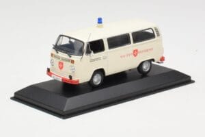 Volkswagen T2 Ambulance Malteser Hilfsdienst Minichamps 1:43 400053092 Metal - imagem 2 de 4