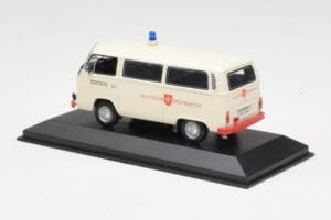 Volkswagen T2 Ambulance Malteser Hilfsdienst Minichamps 1:43 400053092 Metal - imagem 3 de 4