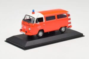 Volkswagen T2 Bus Bombeiros Frankfurt Para-choques Vermelhos Minichamps 1:43 400053091-V1 Metal - imagem 2 de 4