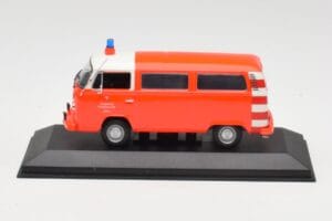 Volkswagen T2 Bus Bombeiros Frankfurt Para-choques Vermelhos Minichamps 1:43 400053091-V1 Metal