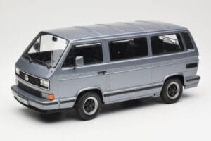 Volkswagen T3 Porsche B32 Minibus Azul KK-Scale 1:18 KKDC180221 Metal
