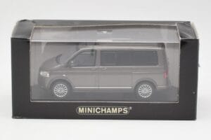 Volkswagen T5 Bus Bronze Metallic Minichamps 1:43 4039378412203 Metal - imagem 4 de 4