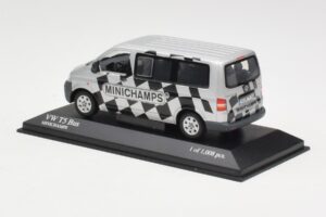Volkswagen T5 Bus Minichamps Edition Minichamps 1:43 400052202 Metal - imagem 3 de 4