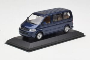Volkswagen T5 Bus Shadow Blue Minichamps 1:43 842902102 Metal - imagem 2 de 4