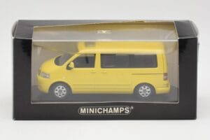 Volkswagen T5 Bus Amarelo Minichamps 1:43 842902111 Metal - imagem 4 de 4