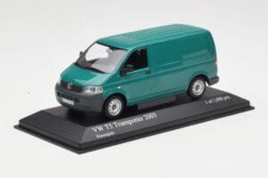 Volkswagen T5 Transporter Verde Minichamps 1:43 400052261 Metal - imagem 2 de 4