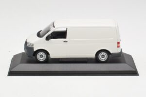 Volkswagen T5 Transporter Branco Minichamps 1:43 T5002-B Metal