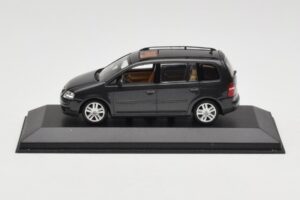 Volkswagen Touran 1T Verde Escuro Minichamps 1:43 400052101 Metal