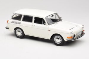 Volkswagen Type 3 1600 L Variant Polícia Minichamps 1:18 100051091 Metal - imagem 6 de 8
