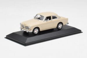 Volvo 121 Amazon Bege Minichamps 1:43 940171002 Metal - imagem 2 de 4