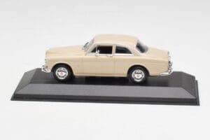 Volvo 121 Amazon Bege Minichamps 1:43 940171002 Metal