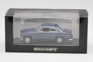 Volvo 121 Amazon Azul Escuro Minichamps 1:43 VOLVO012 Metal - imagem 4 de 4