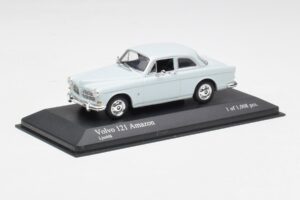 Volvo 121 Amazon Azul Vivo Minichamps 1:43 430171007 Metal - imagem 2 de 4