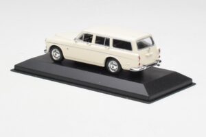 Volvo 121 Amazon Estate Branco Minichamps 1:43 430171010 Metal - imagem 3 de 4