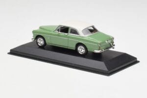 Volvo 121 Amazon Verde Claro & Branco Minichamps 1:43 430171005 Metal - imagem 3 de 4
